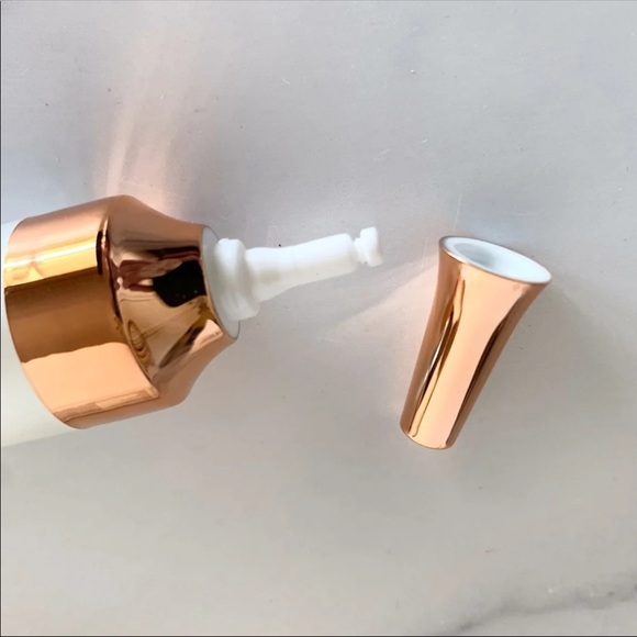 Lavelier HydroTherm Age Defying Syrnge - Picture 4 of 8